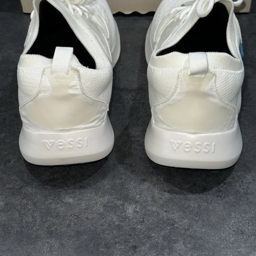 Vessi Everyday Move Sneaker 2.0 Mens Size 9 Lace Up Waterproof Shoes Polar White